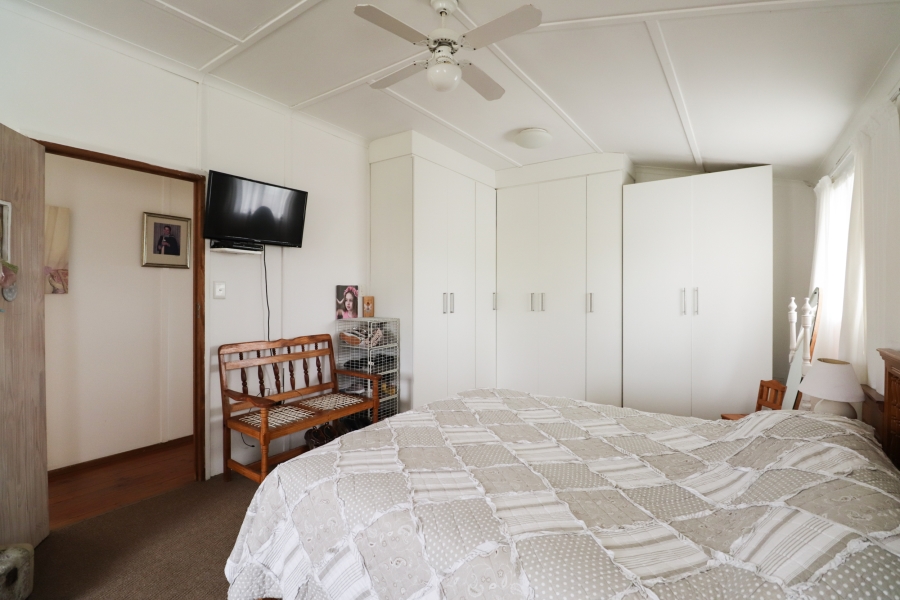 4 Bedroom Property for Sale in Stilbaai Wes Western Cape